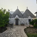 Trullo In Valle D Itria * צ'יסטרנינו