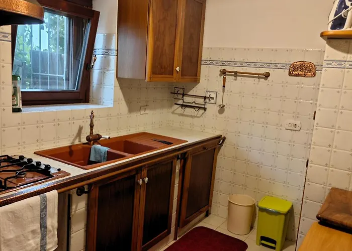 Trullo In Valle D Itria تْشيستيرنِنو